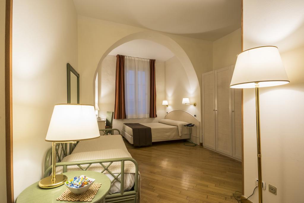 Piazza Paradiso Accommodation Siena Exterior foto