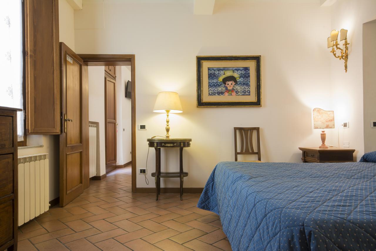 Piazza Paradiso Accommodation Siena Exterior foto