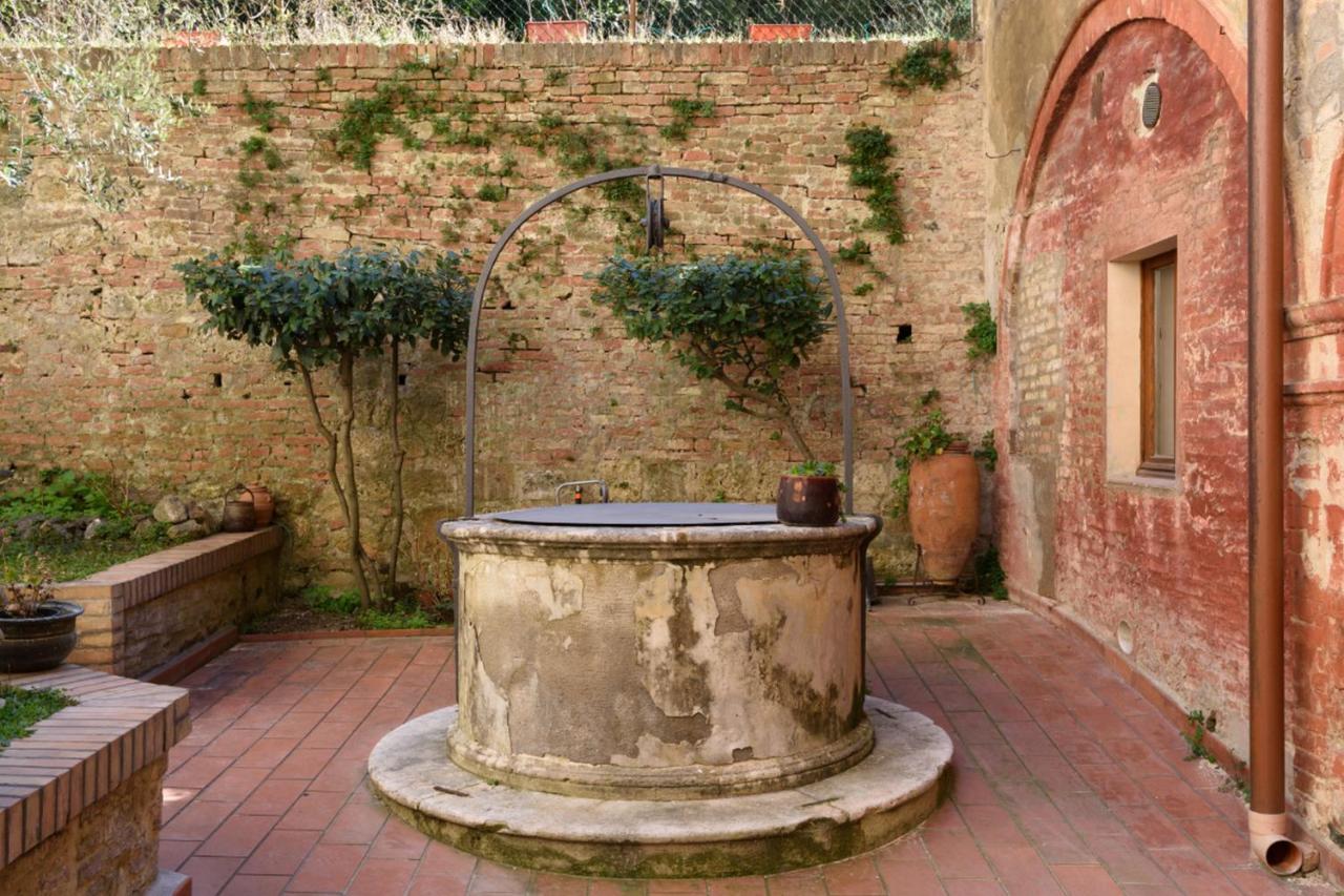 Piazza Paradiso Accommodation Siena Exterior foto