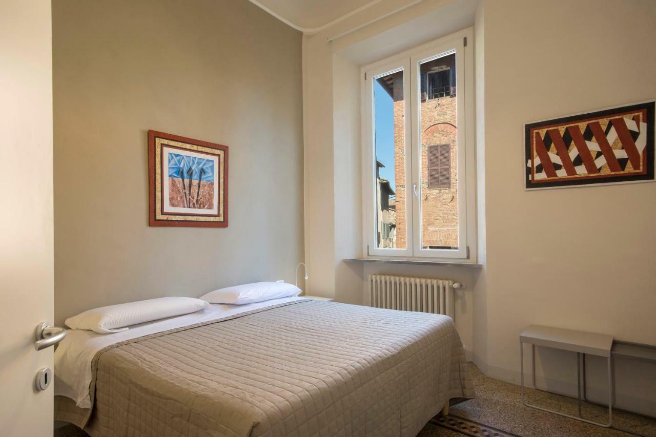 Piazza Paradiso Accommodation Siena Exterior foto
